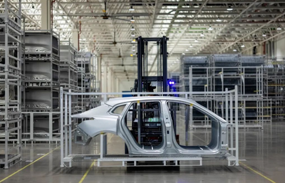 這怕是在熱銷榜“買房”了吧!極氪001再創銷量新紀錄